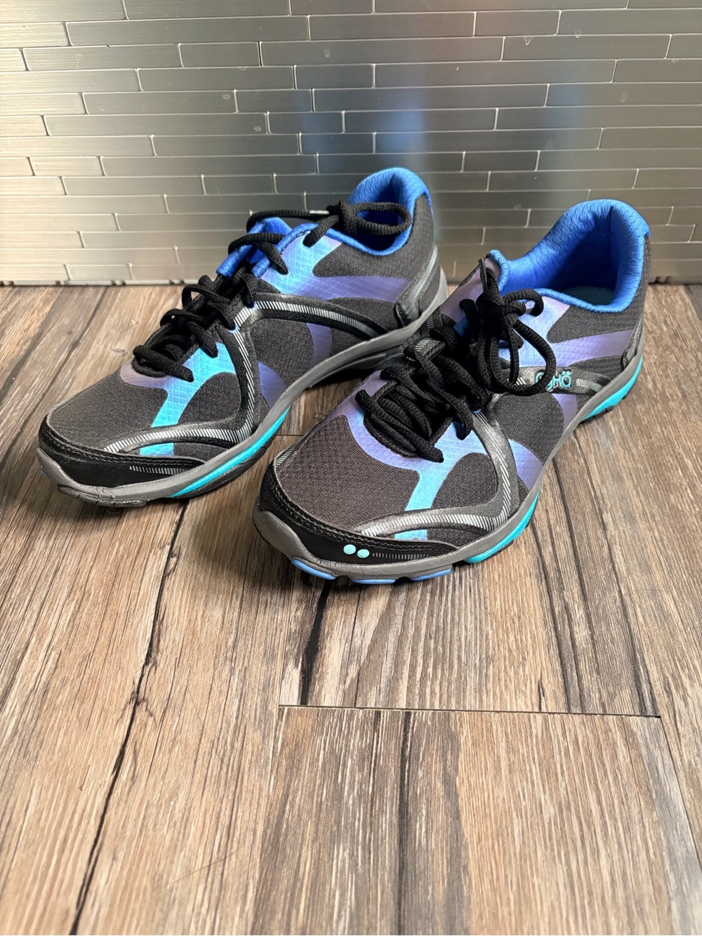 NWOT RYKA Influence cross trainers with Blue & Purple Accents sz 8.5